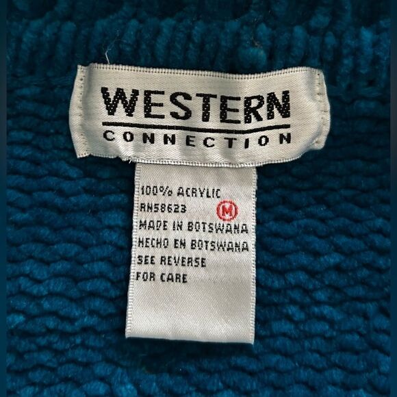 PREOWNED … WESTERN CONNECTION “Size: M” Sweater - Picture 3 of 3